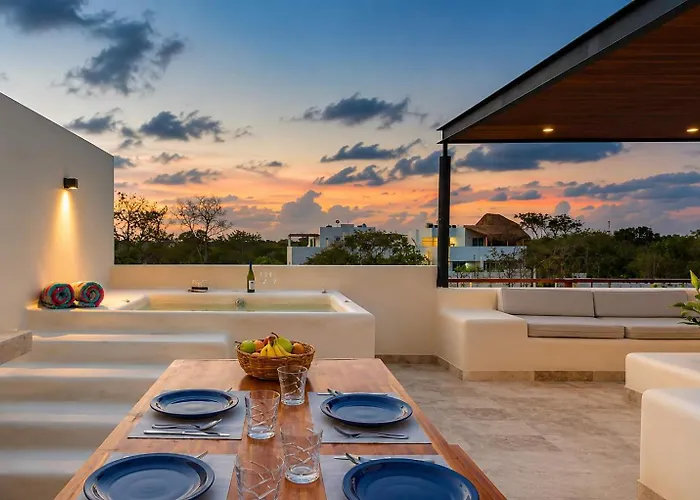 Penthouse 3br Only 1 Mile From Apartamento Tulum