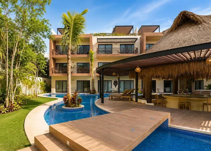 Penthouse 3br Only 1 Mile From